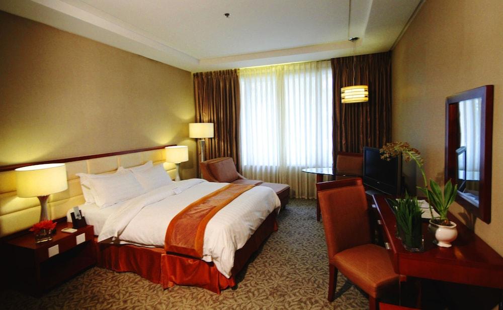 The Avenue Plaza Hotel Naga  Exterior foto